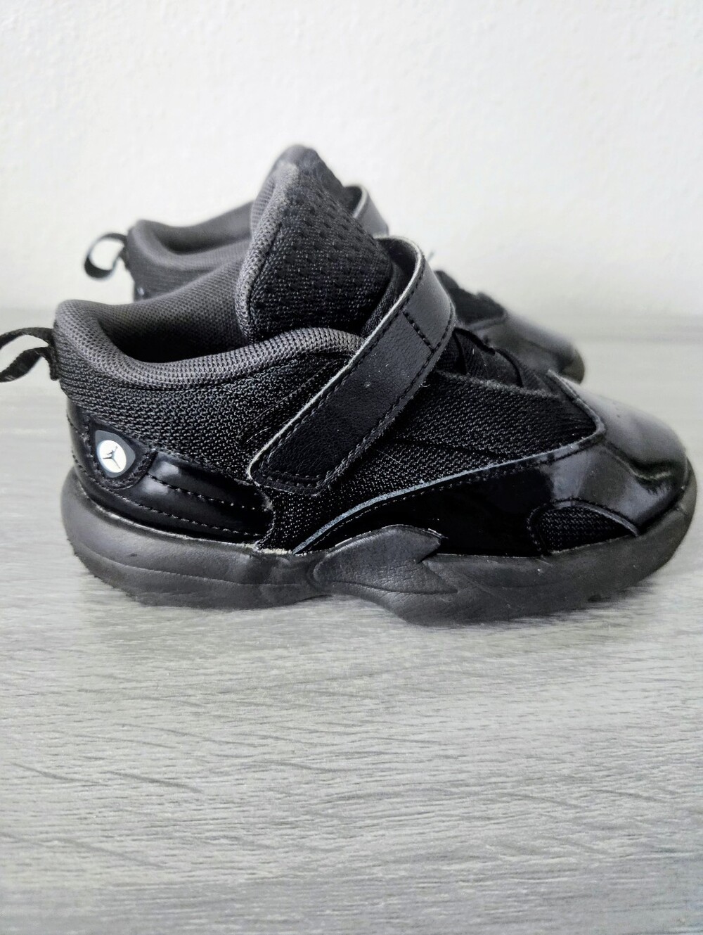 Jordan Max Aura 6 TD Black Sneakers Boys Size 10C